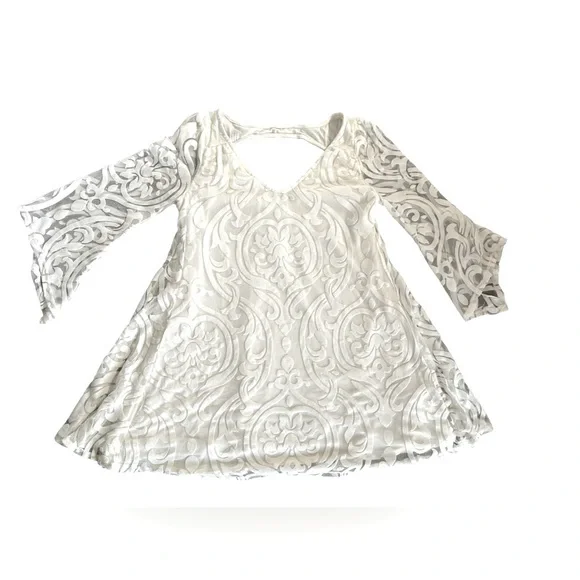 Emerald | Dresses | White Lined Lace Overlay Flowy Bohemian Style Long  Sleeve Mini Dress Size L Nwot | Poshmark